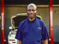 #BeautifulNews: Fixing cars. Changing gender roles. All in a day’s work