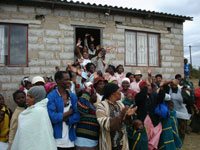 Winter warmth 2006 wraps KwaZulu-Natal in 40 000 blankets