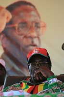 Hanging on, come hell or high water. (Image: IRIN)