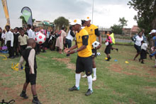 Samsung Mobile scores with the children of Nanga Vhutshilo