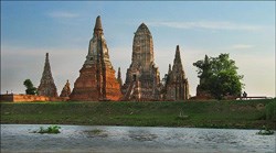 Wat Chai Wattanaram, Ayutthaya, Thailand. (Image: Heinrich Damm, via Wikimedia Commons)
