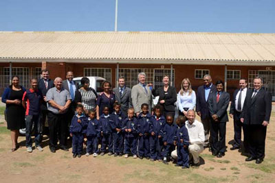 Ford donates Ranger to Missionvale Care Centre.