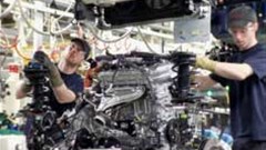 Workers at the Toyota plant in the UK assemble a hybrid. Image: Toyota UK
