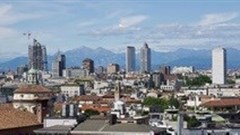 Spain's Telefonica stirs unease at Telecom Italia board meeting