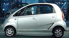 The original Tata Nano, launched as the world's cheapest car at a price of US$1,600. Image: Wiki Images
