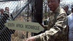 Madiba at the launch of the Great Limpopo Transfrontier Park.