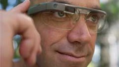 Software changes allow Google Glass to take pictures when you wink your eye. Image: Wiki Images