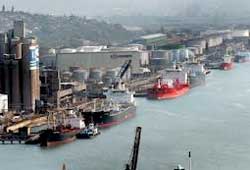 South Africa's ports are among the most expensive in the world and now TNPA wants a further tariff increase. Image: