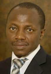 Collins Chabane says meaningful steps must be taken to reduce unemployment among youths. Image: The Presidency