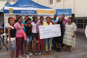 Lerato May, the winner of the R75,000 Damelin Bloemfontein bursary, is seen together with the finalists at the live draw with Moteo FM