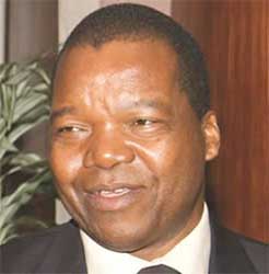 Zimbabwe's new Reserve Bank Governor John Mangudya says he is powerless to do anything about the economy. Image:
