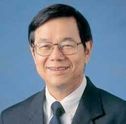 Singapore Post's Lim Ho Kee says that they will be able to benefit from Alibaba's e-commerce experience. Image: