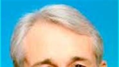 IATA's Tony Tyler says that airline profits are improving but and airline only makes about US$6 per passenger carried. Image: