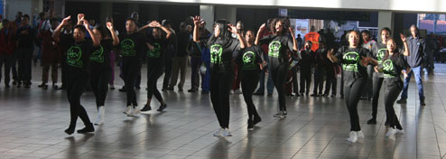 TRANSIT.TV amazes crowds at Park Station and Cape Town Station