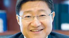 Samsung's Gregory Lee says the Galaxy Note 4 will go on sale from 17 October but any working Samsung smartphone will entitle the users to a $200 trade-in in the US.