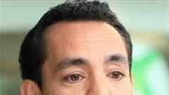 Microsoft's Yusuf Mehdi says prices of the Xbox One without Kinect motion detection will drop to $349 for the festive season in a bid too boost sales as Sony's PS4 to gain market share from gamers. Image: