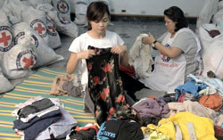 Aid Couture for typhoon survivors