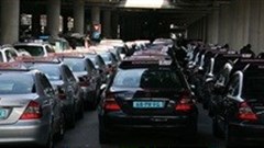 Dutch judges ban taxi service UberPOP