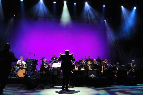 Love Swings: Gloria Bosman and Timothy Moloi with Johannesburg Big Band