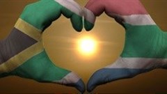 [Orchids & Onions] One-of-a-kind feeling is a reason to smile