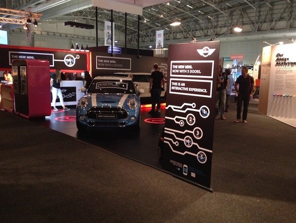 #MINI5Door awakens the senses through Layar Augmented Reality