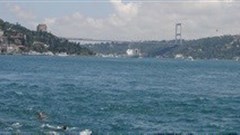 Turkey restores access to social networks after images pulled