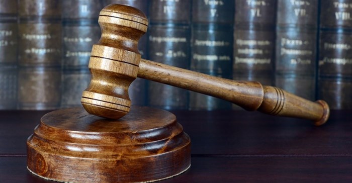 Financial-news websites face off in high court