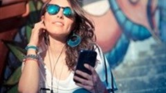 Microsoft tweaks streaming music plan for Windows 10