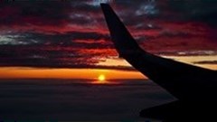 [Orchids & Onions] Emirates scores, FlySafair takes a flyer