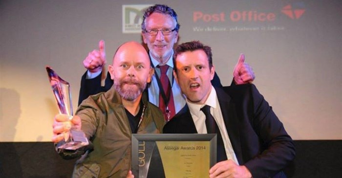 Last year's Gloo prize winner with Alastair Tempest from DMASA and Ben Evans of Ogilvy. Photographer: Wayne Hanscombe