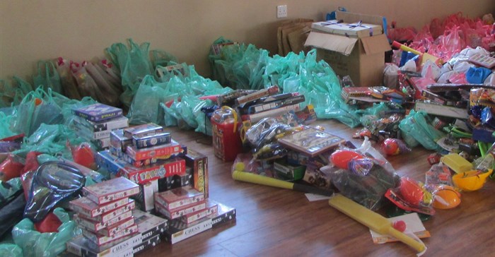 White Christmas Project receives shopping centre donations