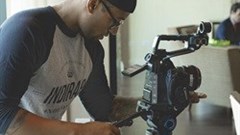 How to stop visitors in their tracks and take a bow on your website