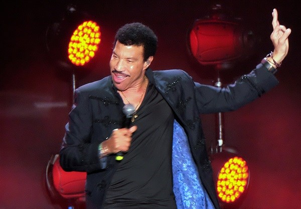 Endless love for Lionel Richie in Cape Town