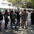 The queue outside Starbucks in Rosebank, four days after opening.
Photographer: Jessica Taylor