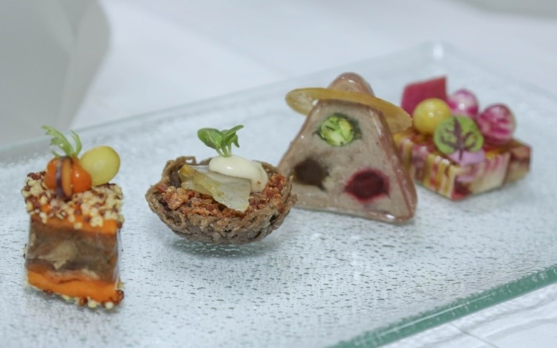 National culinary team unveils bounteous cold table