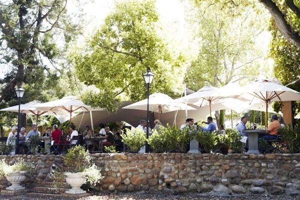 Terroir's outdoor eating area by day.