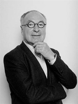 Emeritus Professor of Architecture at the University of California in Berkeley Stanley Saitowitz