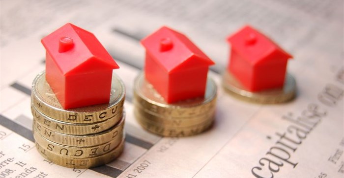 Listed property groups struggling to find takeovers