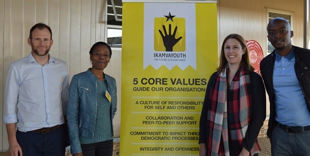 L-R: Tim Price, ERM senior consultant; Hetile Mabunda, IkamvaYouth communications coordinator; Jacqui Good ERM marketing manager; and Ditiro Huma, IkamvaYouth branch coordinator