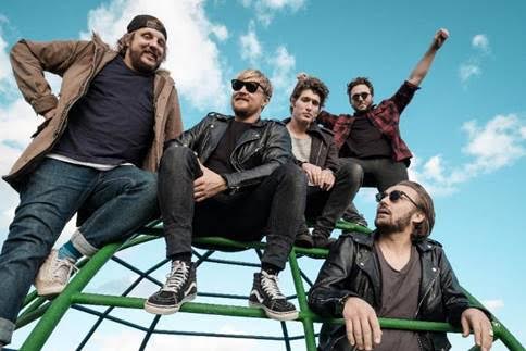 FOKOFPOLISIEKAR releases #swanesang10 vinyl prior to tour