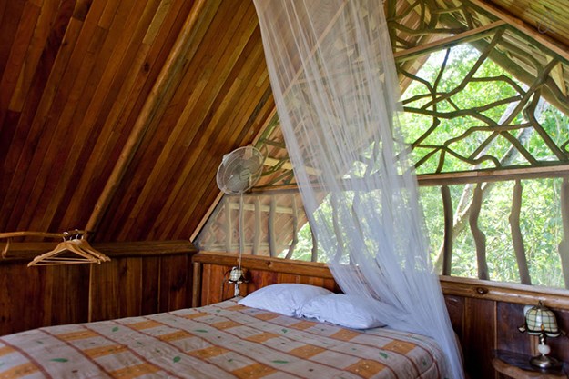 Top 10 honeymoon destinations and listings on Airbnb