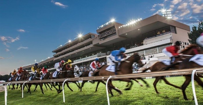 Horses passing the finish line - Charles Johnstone