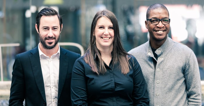 Hey flanked by Gallarelli and Rangaka