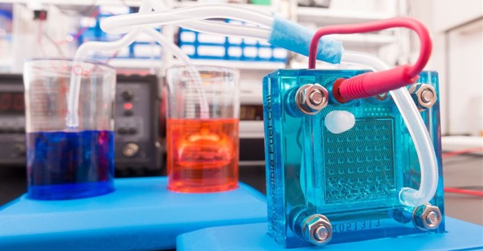 Finding better ways to get hydrogen fuel from water