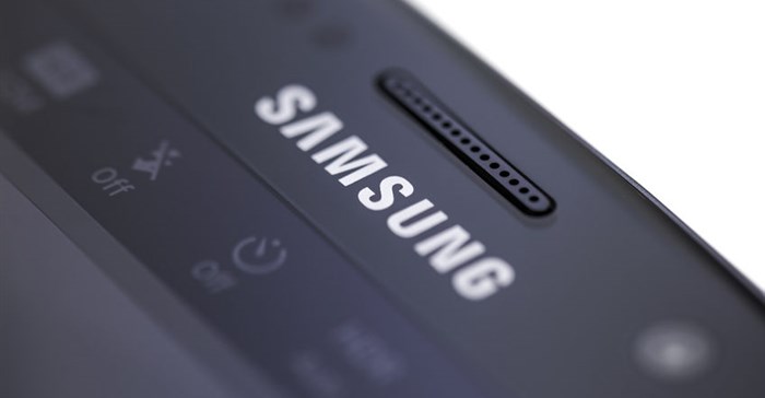 Samsung sells off shares in four tech firms