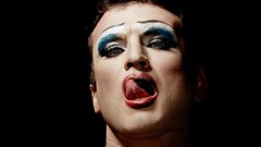 Behind the scenes of Du Toit's role as Hedwig