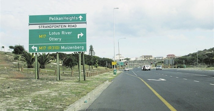 - PHOTO: Samantha lee