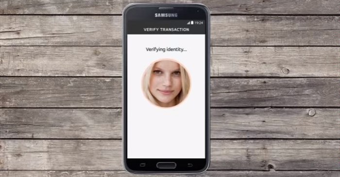 Credit card or selfie? Mastercard starts biometric payments