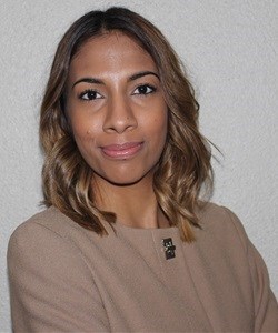 Long tenure at same company beneficial for career growth