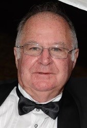 Roelie van Vuuren, proud owner of OK Grocer Lutzville, crowned as the 2016 King of the OK House Brand.